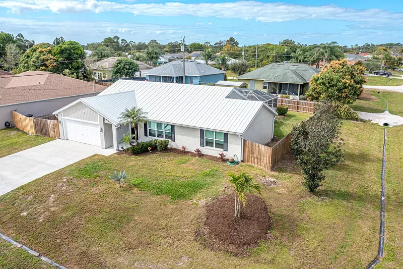 standing seam metal roof on a Port St Lucie home